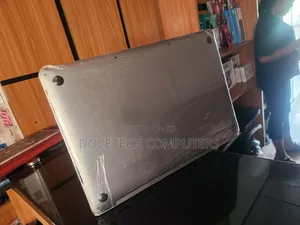 Laptop Apple MacBook Pro 2019 16GB Intel Core i7 SSD 1T