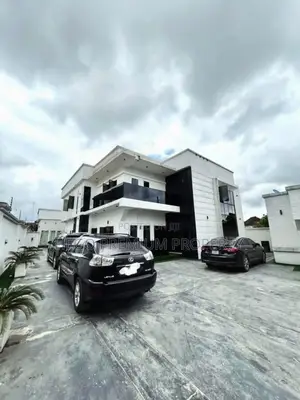 4bdrm Duplex in Radio Estate, Uzoba for sale