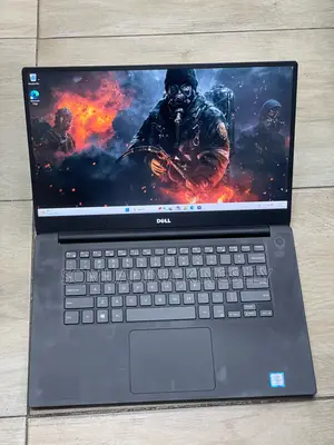 Laptop Dell Precision 15 5520 16GB Intel Core i7 SSD 256GB