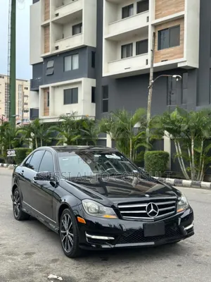 Mercedes-Benz C300 Luxury 4Matic Sedan AWD (3.5L 6cyl 7A) 2013 Black