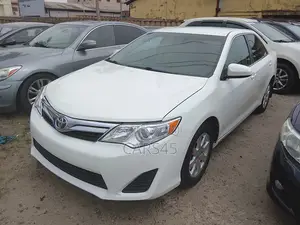 Toyota Camry L 4dr Sedan (2.5L 4cyl 6A) 2014 White