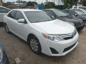 Toyota Camry L 4dr Sedan (2.5L 4cyl 6A) 2014 White