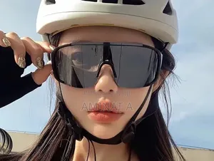 Windproof Unisex Black Sunglasses