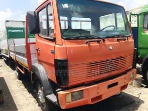 Mercedes Benz 814 Truck