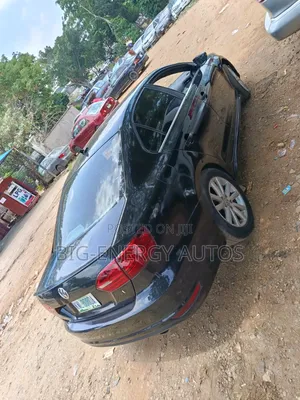 Volkswagen Passat  TDI SE with Sunroof 2013 Black