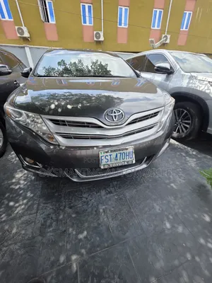 Toyota Venza V6 2011 Gray