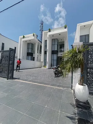 5bdrm Duplex in Ikota Gra, Lekki Phase 2 for sale