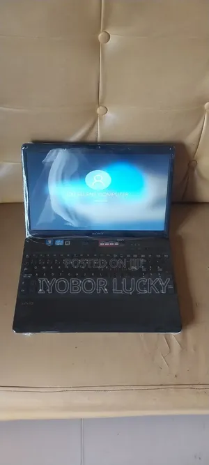 New Laptop Samsung NP300E5E 6GB Intel Core i5 HDD+SSD 640GB