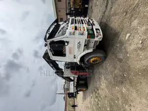 Hiab Self Loader Truck