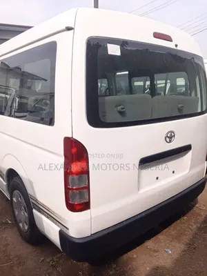 Toyota HiAce 2012 White