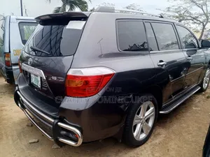 Toyota Highlander Limited 2010 Gray