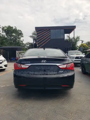 Hyundai Sonata 2011 Black