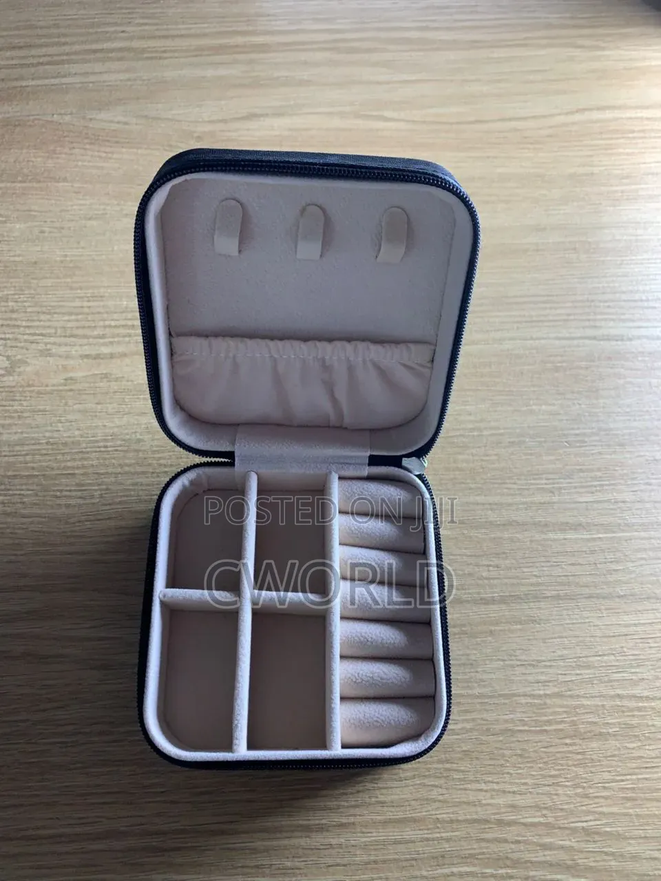 Portable Mini Jewelry Organizer Case