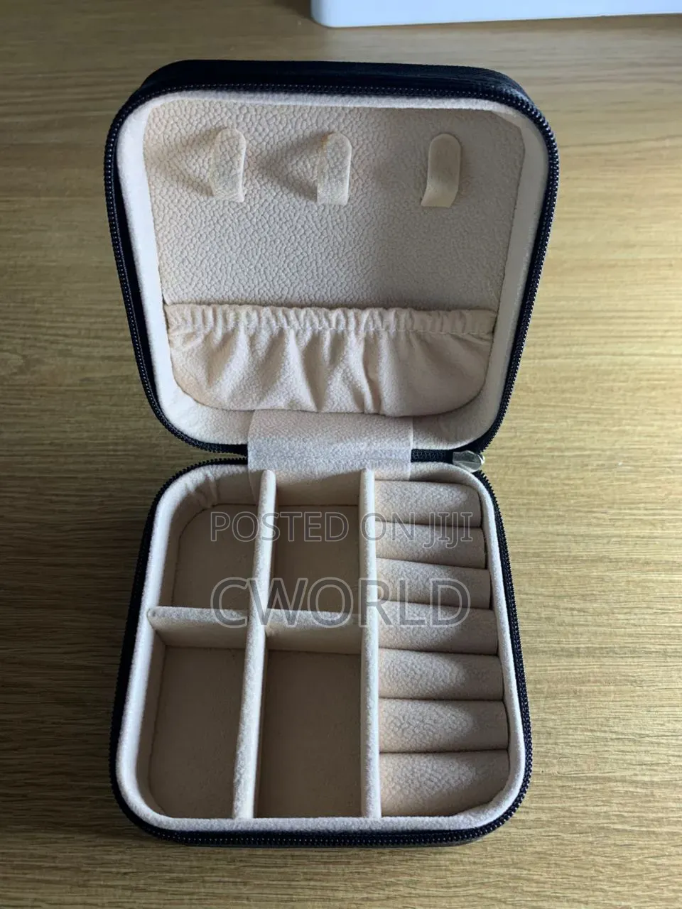 Portable Mini Jewelry Organizer Case