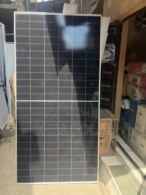 590w Jinko Solar Panel