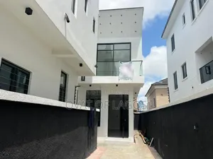 4bdrm Duplex in Ikota for sale