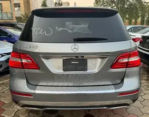 Mercedes-Benz M Class ML350 4MATIC 4dr SUV AWD (3.5L 6cyl 7A) 2015 Gray
