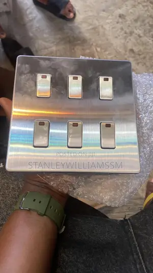 6 Gang Grid Silver Body