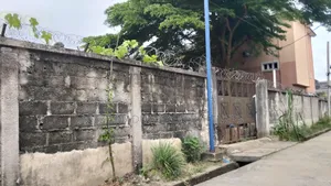 For Sale : 1 Plot at County Garden Estate , Sars Road , Ph