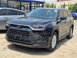 Toyota Highlander XLE AWD 2024 Black