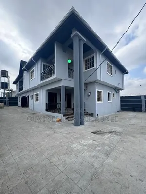 2bdrm Block of Flats in Akobo Estate for rent