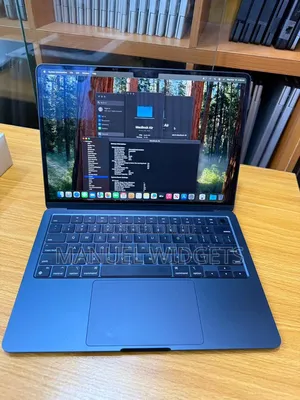 Laptop Apple MacBook Air 2024 M3 13-inch 16GB Apple M3 SSD 512GB
