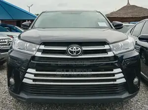 Toyota Highlander XLE 4dr SUV AWD (3.5L 6cyl 6A) 2015 Black