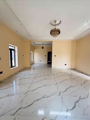 4bdrm Townhouse / Terrace in Mabushi for rent
