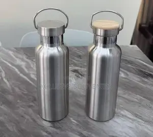 Stainless Steel Vacuum Water Bottle With Handle and Bamboo Leak Proof