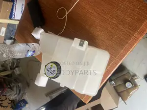 Ford Ranger Car Radiator Coolant Expansion Tank With Cap 2012-2020