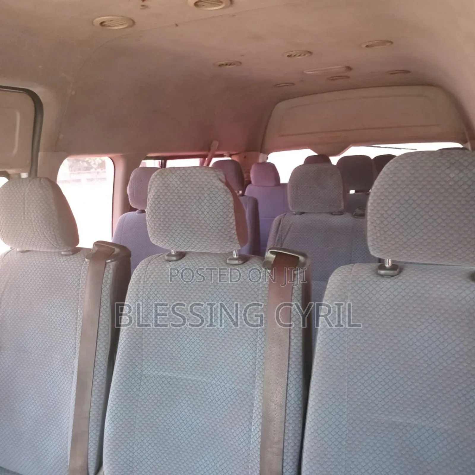 Toyota HiAce 2012 White
