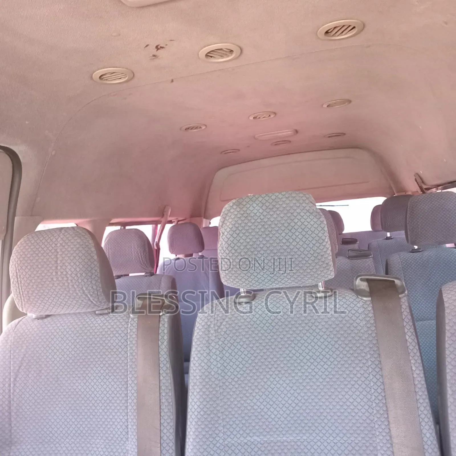 Toyota HiAce 2012 White
