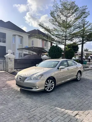 Lexus ES 350 2010 Gold