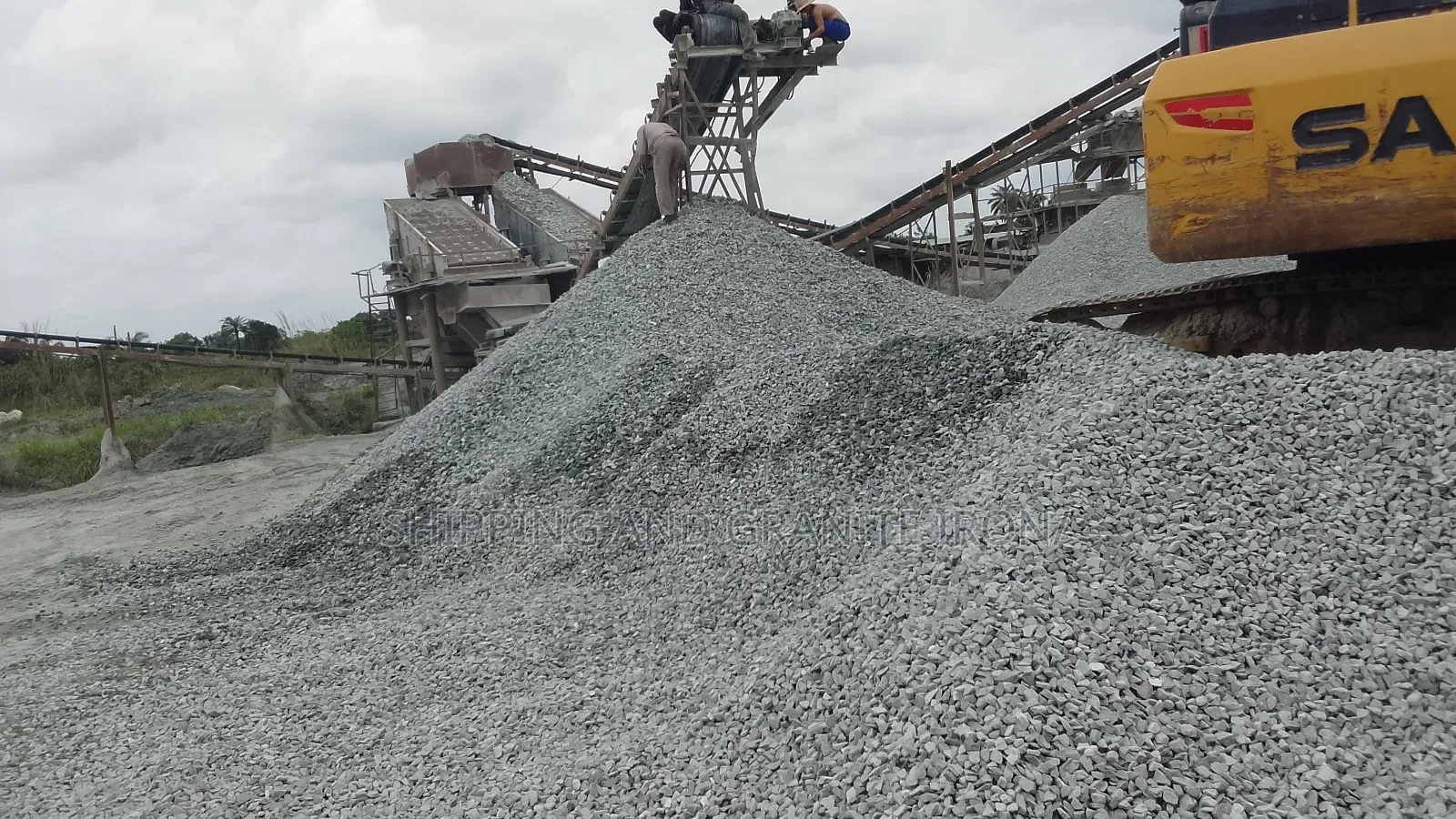 Premium Chipping and Granite for Construction Workers
