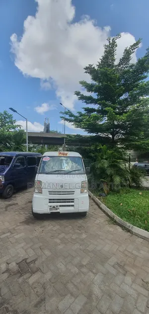 Suzuki APV Minibus 2012 White
