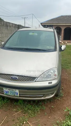 Ford Galaxy 2004 Gold