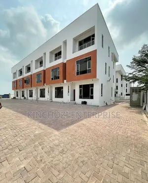 4bdrm Duplex in Lekki Phase 1 for rent