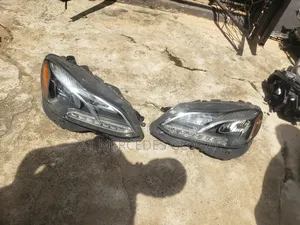 Mercedes-Benz E350 W212 Headlights Tokunbo 2014