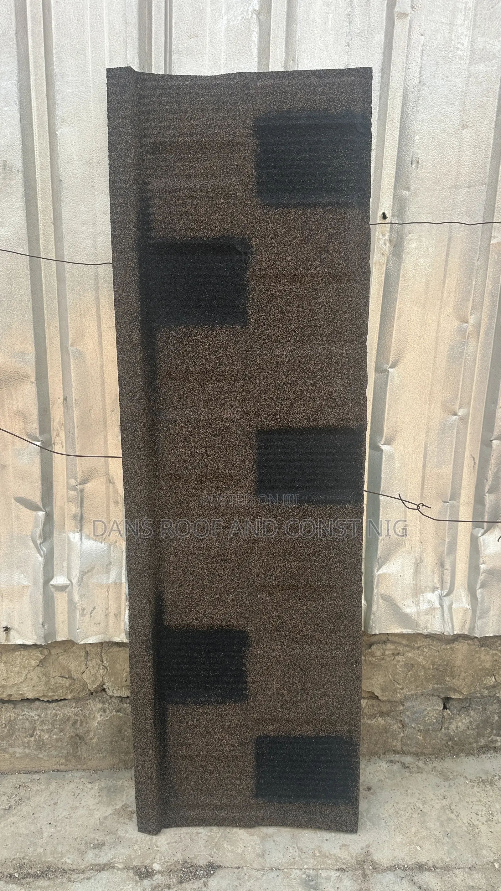 Tiger Brown Shingle With Black Patch