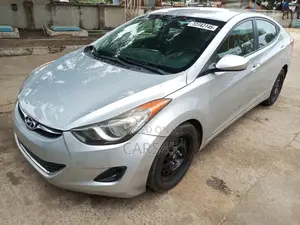 Hyundai Elantra 2012 Silver