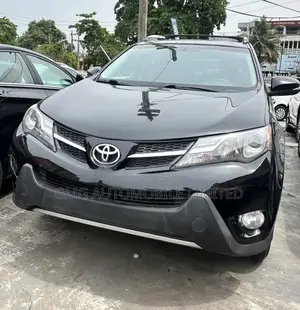 Toyota RAV4 XLE 4dr SUV (2.5L 4cyl 6A) 2014 Black