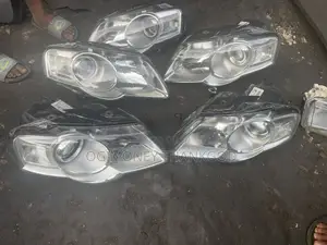 Headlights Volkswagen Passat Fsi 2007