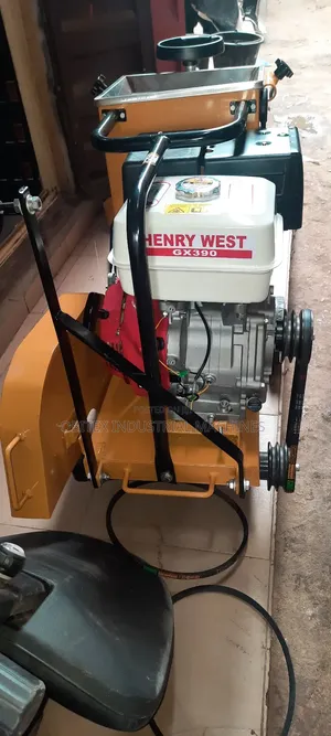Road Cutting Machine