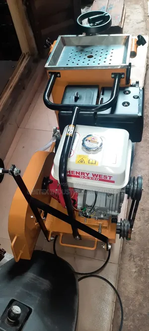 Road Cutting Machine