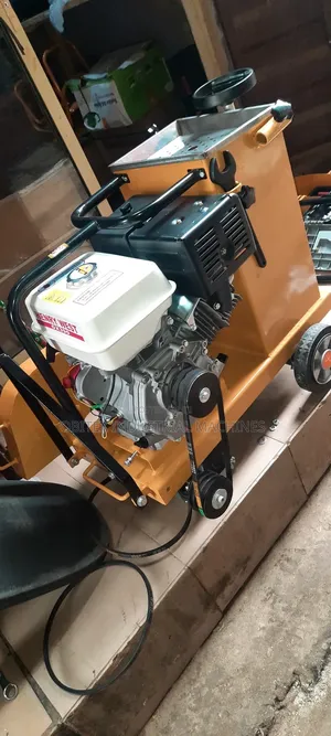 Road Cutting Machine