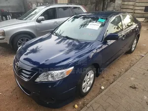 Toyota Camry SE 4dr Sedan (2.5L 4cyl 6A) 2011 Blue