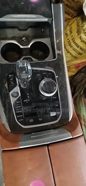 BMW X7 Gear Selector and G05