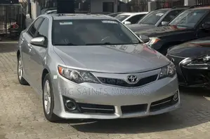 Toyota Camry SE 4dr Sedan (2.5L 4cyl 6A) 2013 Silver