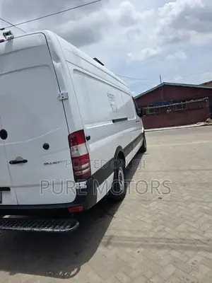Mercedes-Benz Sprinter 2015 White