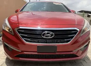 Hyundai Sonata Sport 2.0T Sedan FWD (2.0L 4cyl 6A) 2017